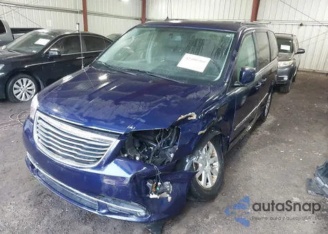 2015 Chrysler Town & Country Touring из США, поврежденный, VIN 2C4RC1BG8FR608555